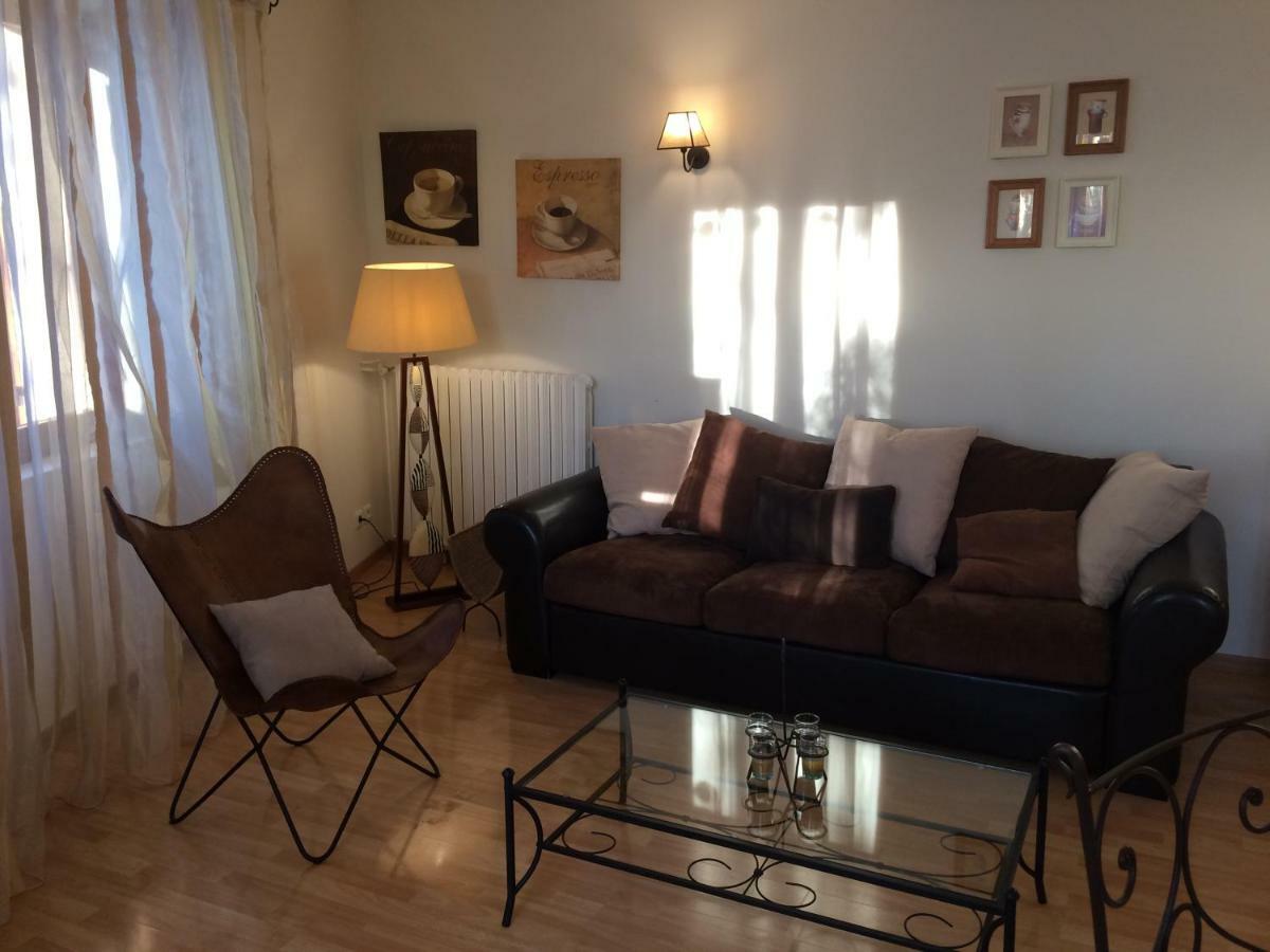La Maison De Valentine Jarjayes 外观 照片